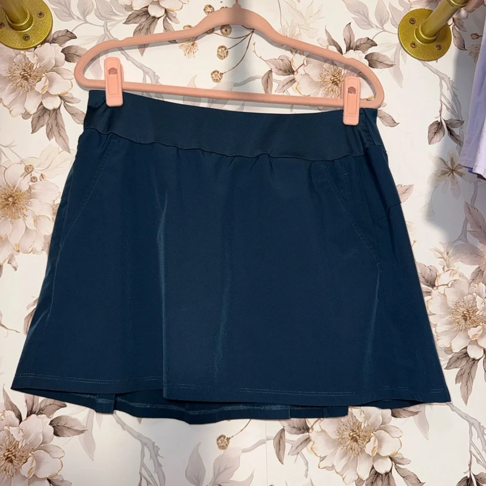 Marika Woman’s Skirt with Shorts underneath